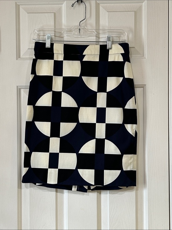 J. Crew Dresses & Skirts - J. Crew The Pencil Skirt Black, Navy, & Cream Geometric Print Cotton SZ 2